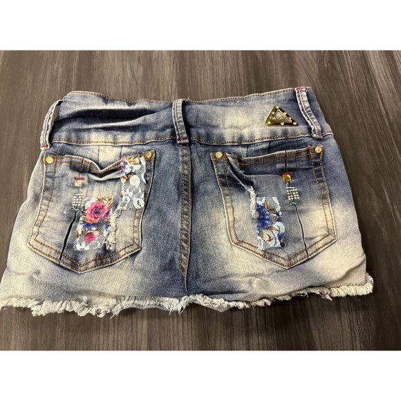 Women’s Jean shorts - Picture 5 of 8